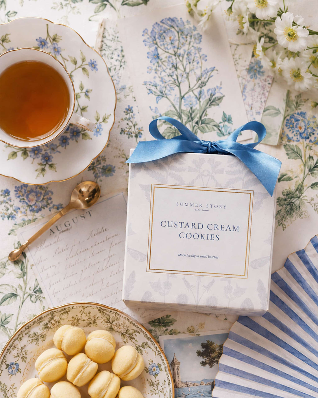 English Garden Custard Cream Biscuits