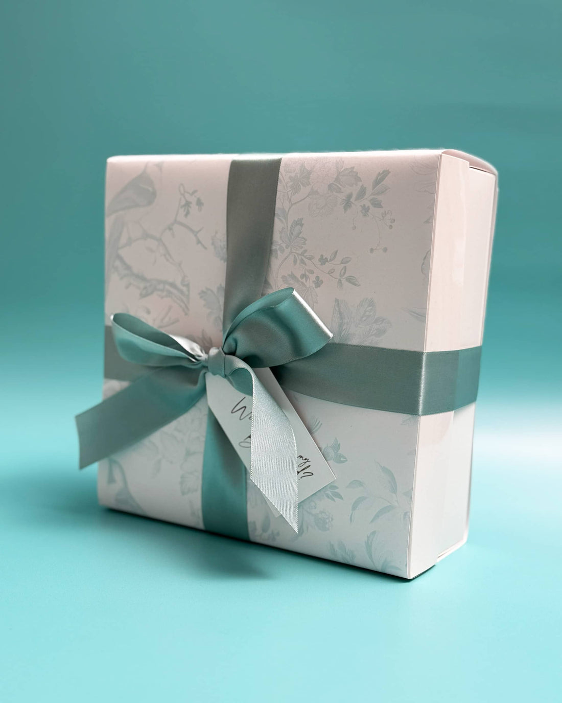 Isabella Aqua Gift Box