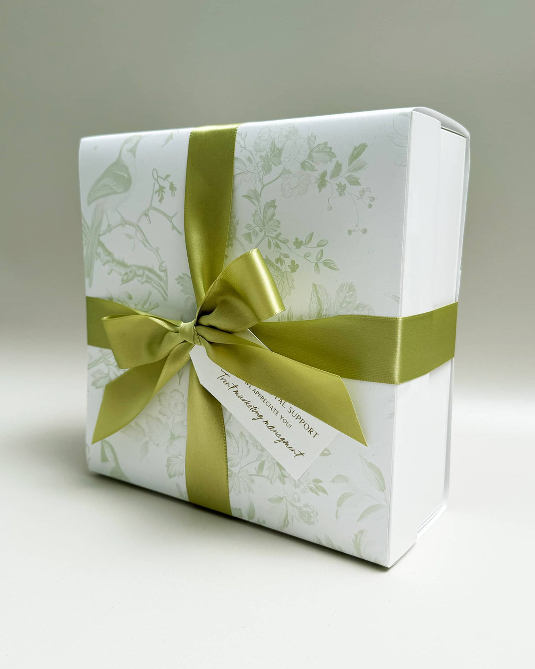 Isabella Green Gift Box