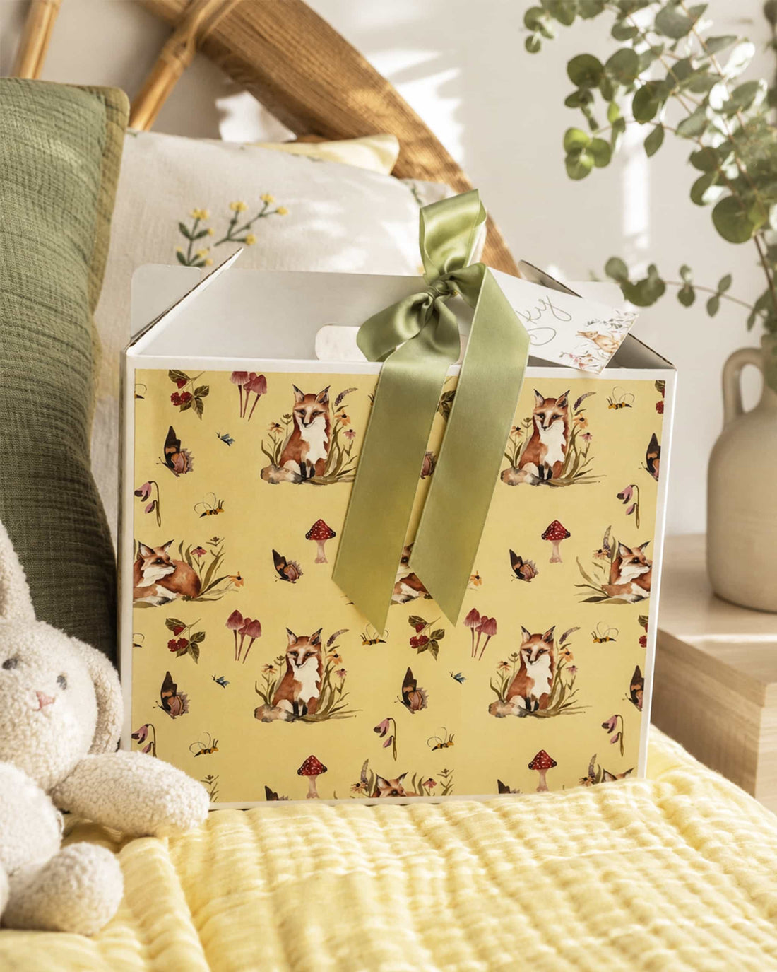 Fox Meadow Hamper Box
